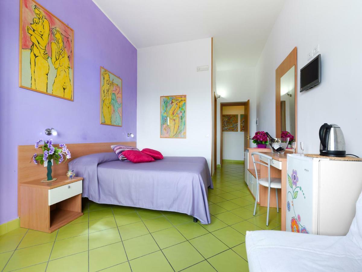 Alta Marea Sorrento Hotel มัสซาลูเบรนเซ ภายนอก รูปภาพ
